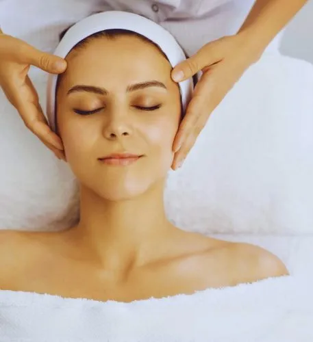 Pregnancy Back Massage and Facial